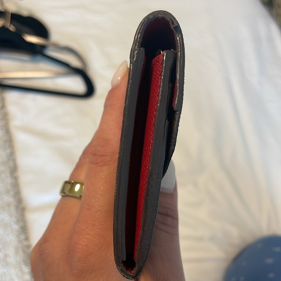 Louis Vuitton Emilie wallet in Fuchsia - Picture 8 of 12